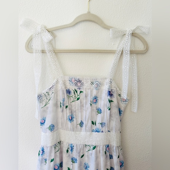 White floral maxi dress with bow straps / small - Picture 2 of 11